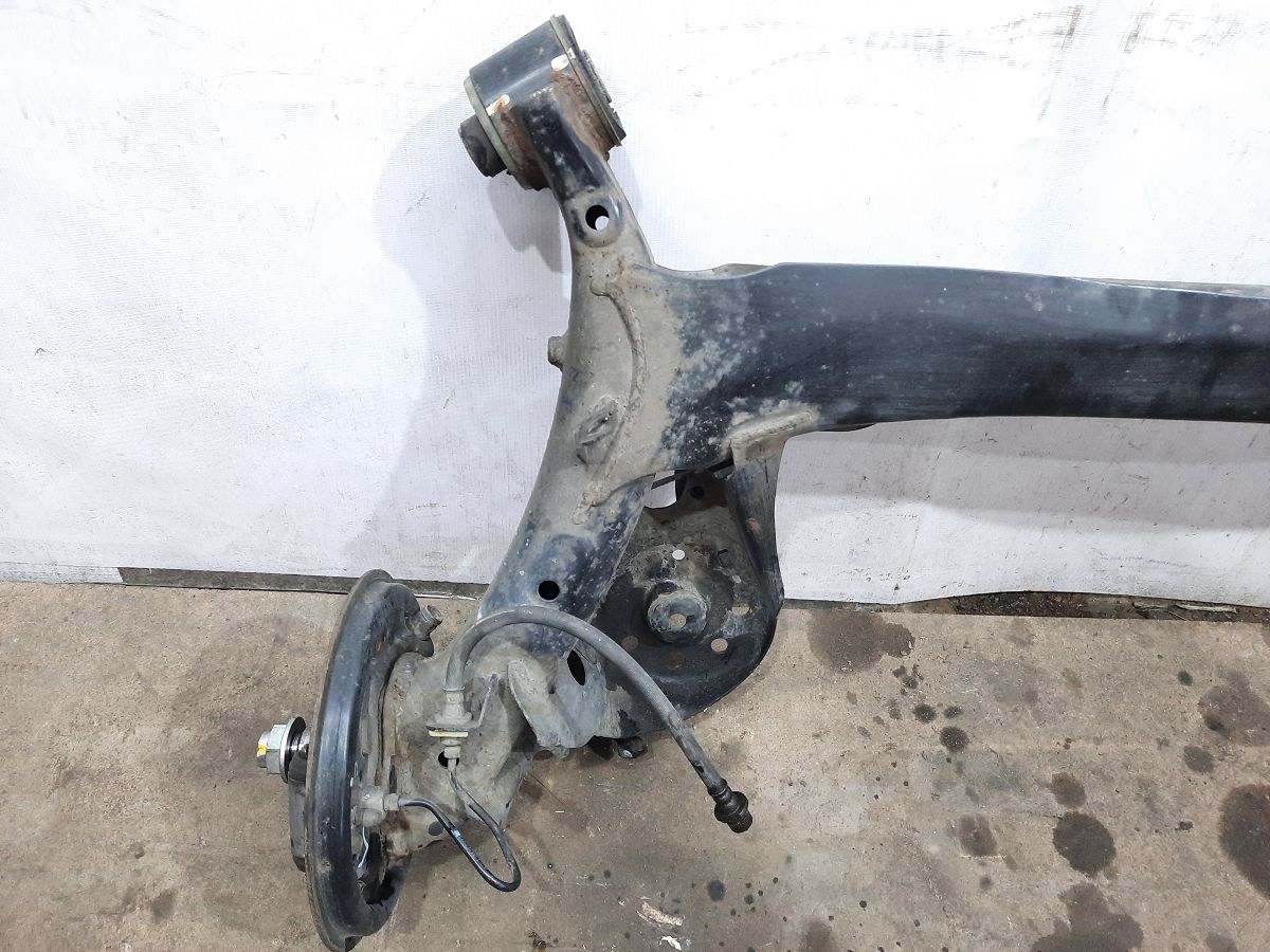 Insight Задня балка Honda Insight 2010 42100TM8A03 Honda Insight 4