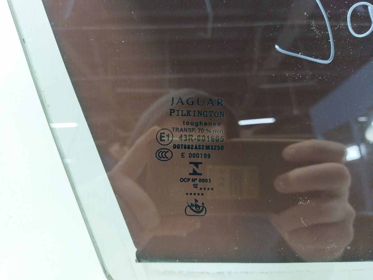 Xf Скло дверей передньої правої Jaguar XF 2009-2015 C2Z28396 Jaguar XF 4