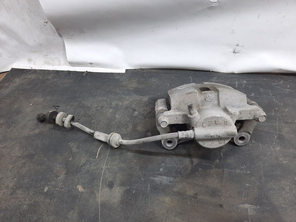 Dart Суппорт тормозной передний левый Dodge Dart 2013-2019 68160685AB Dodge Dart 3