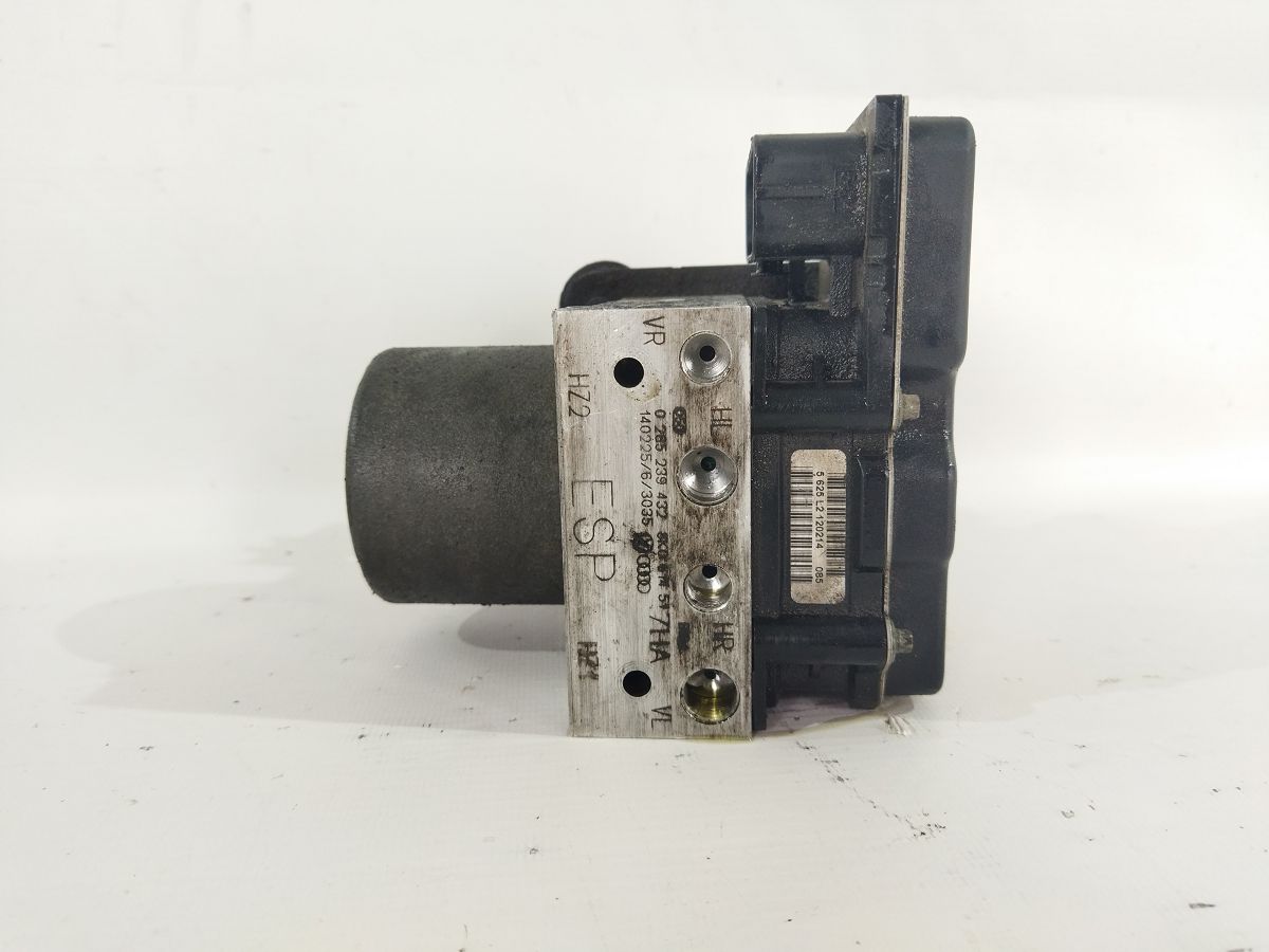 A4 Блок ABS Audi A4 2013-2014 8k0907379cp Audi A4 4