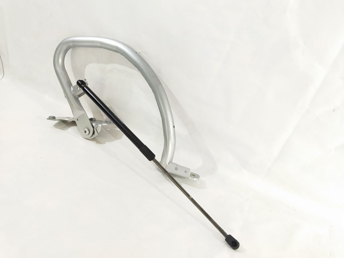 S60 Петля крышки багажника правая Volvo S60 2011-2018 31349172 Volvo S60 2