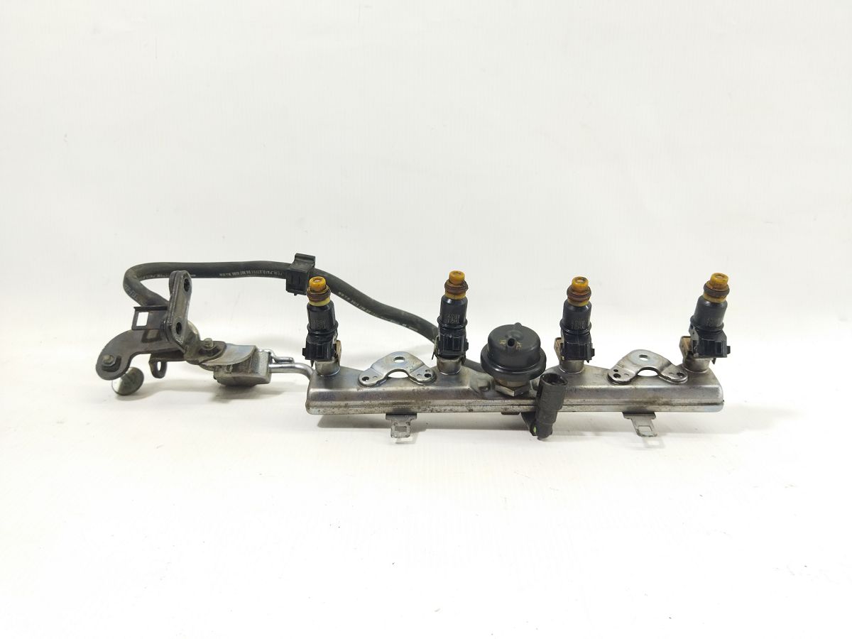 Insight. Паливна рейка з форсунками Honda Insight 2010-2014 16620RBJA01 Honda Insight