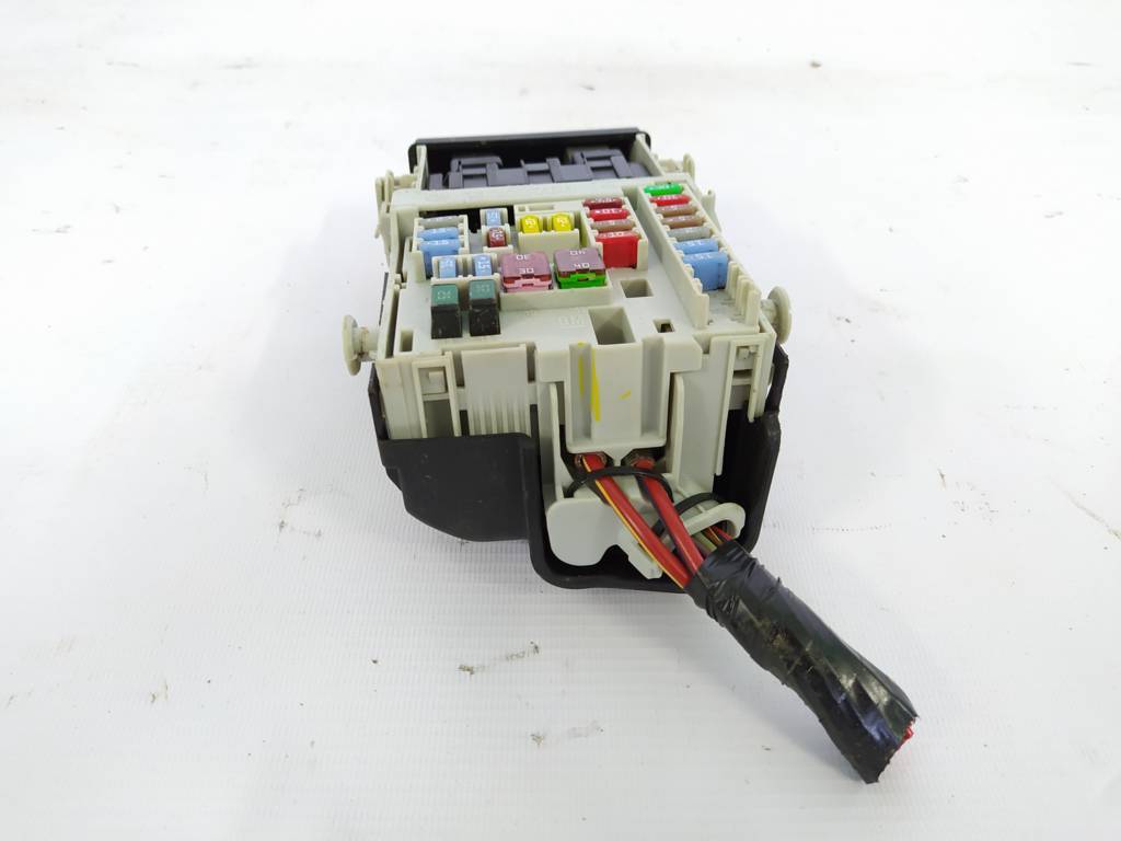 Malibu Блок запобіжників салону Chevrolet Malibu 2013-2016 13222786 Chevrolet Malibu 3 Malibu Блок запобіжників салону Chevrolet Malibu 2013-2016 13222786 Chevrolet Malibu 3