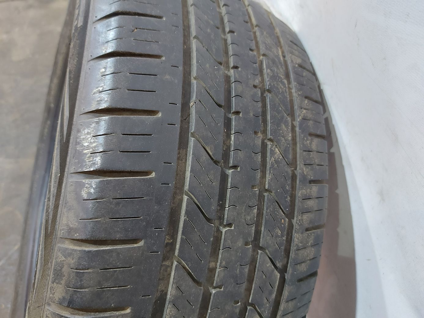 Всесезонные шины Резина MAXTOUR LX GT 225/55 R17 5