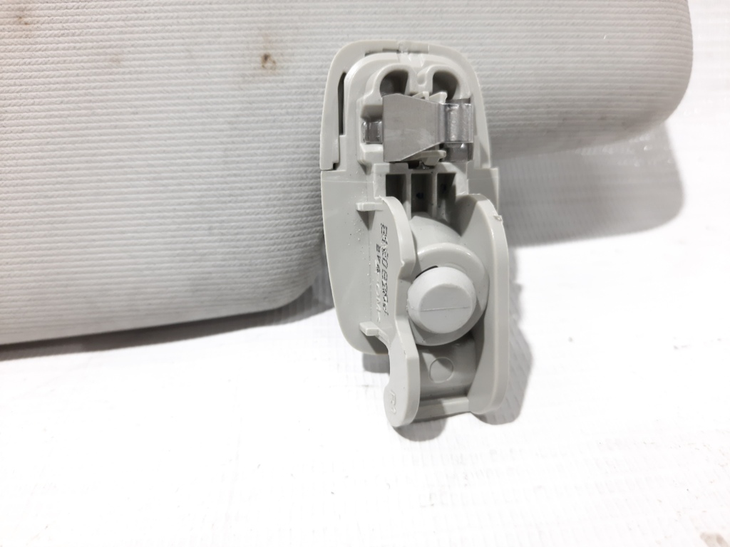 Passat s Козирок сонцезахисний пасажир Volkswagen Passat S 2012-2016 561857552A4T6 Volkswagen Passat S 9 Passat s Козирок сонцезахисний пасажир Volkswagen Passat S 2012-2016 561857552A4T6 Volkswagen Passat S 9