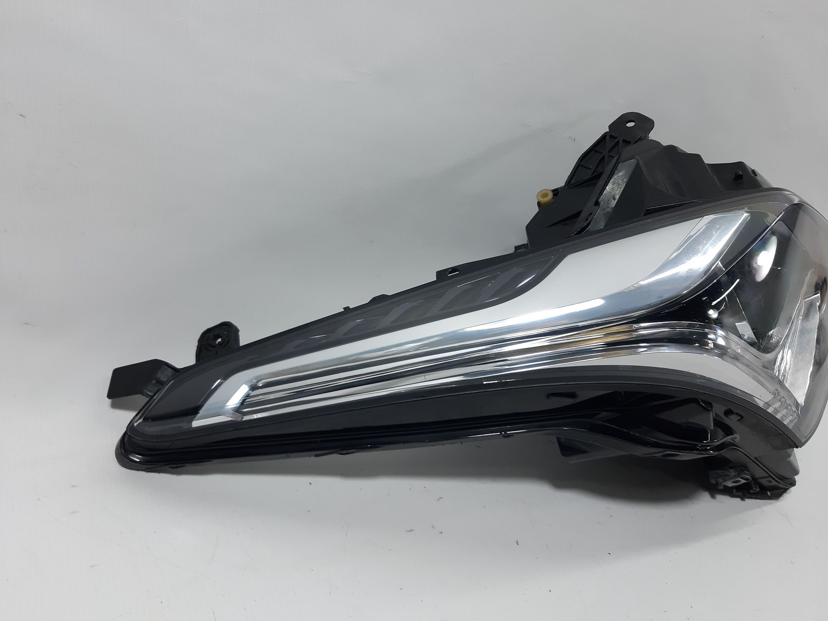 Фари головного світла Фара передня ліва Cadillac ATS 2015-2019 23236355 Cadillac ATS 3