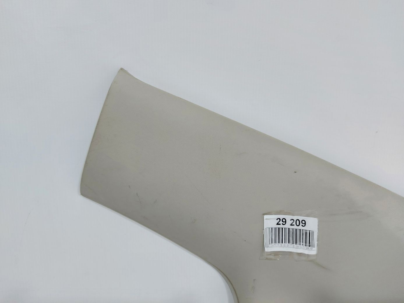 Volt Обшивка стойки задней правая Chevrolet Volt 2011-2015 23158928 Chevrolet Volt 4