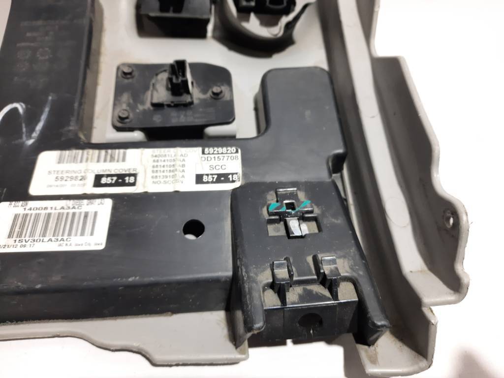 Dart Накладка торпеды под руль Dodge Dart 2013-2019 5RX03DX9AA Dodge Dart 31