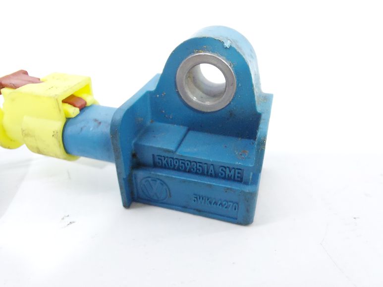 Passat Датчик удару Volkswagen Passat 2012-2015 5K0959351A Volkswagen Passat 4 Passat Датчик удару Volkswagen Passat 2012-2015 5K0959351A Volkswagen Passat 4