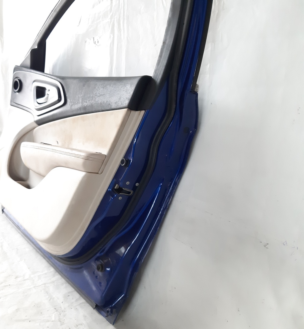 200 Двері передні права Chrysler 200 2015-2017 68248176AC Chrysler 200 23