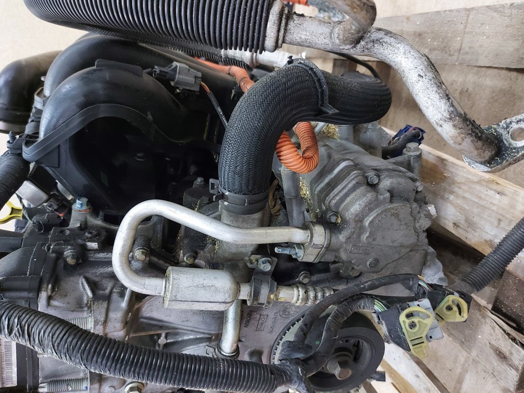 Fusion hybrid Двигун(голий) Ford Fusion Hybrid 2013-2016 DS7Z6006U Ford Fusion Hybrid 12