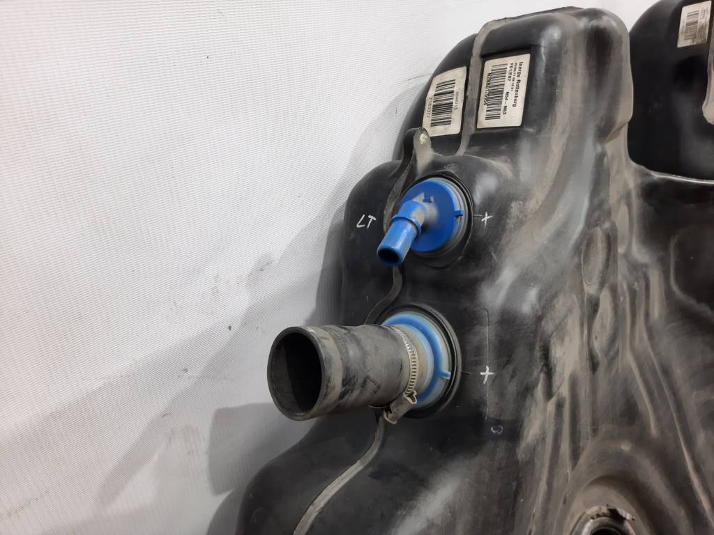 7 series Топливный бак BMW 7 2009-2015 16117267498 BMW 7 6