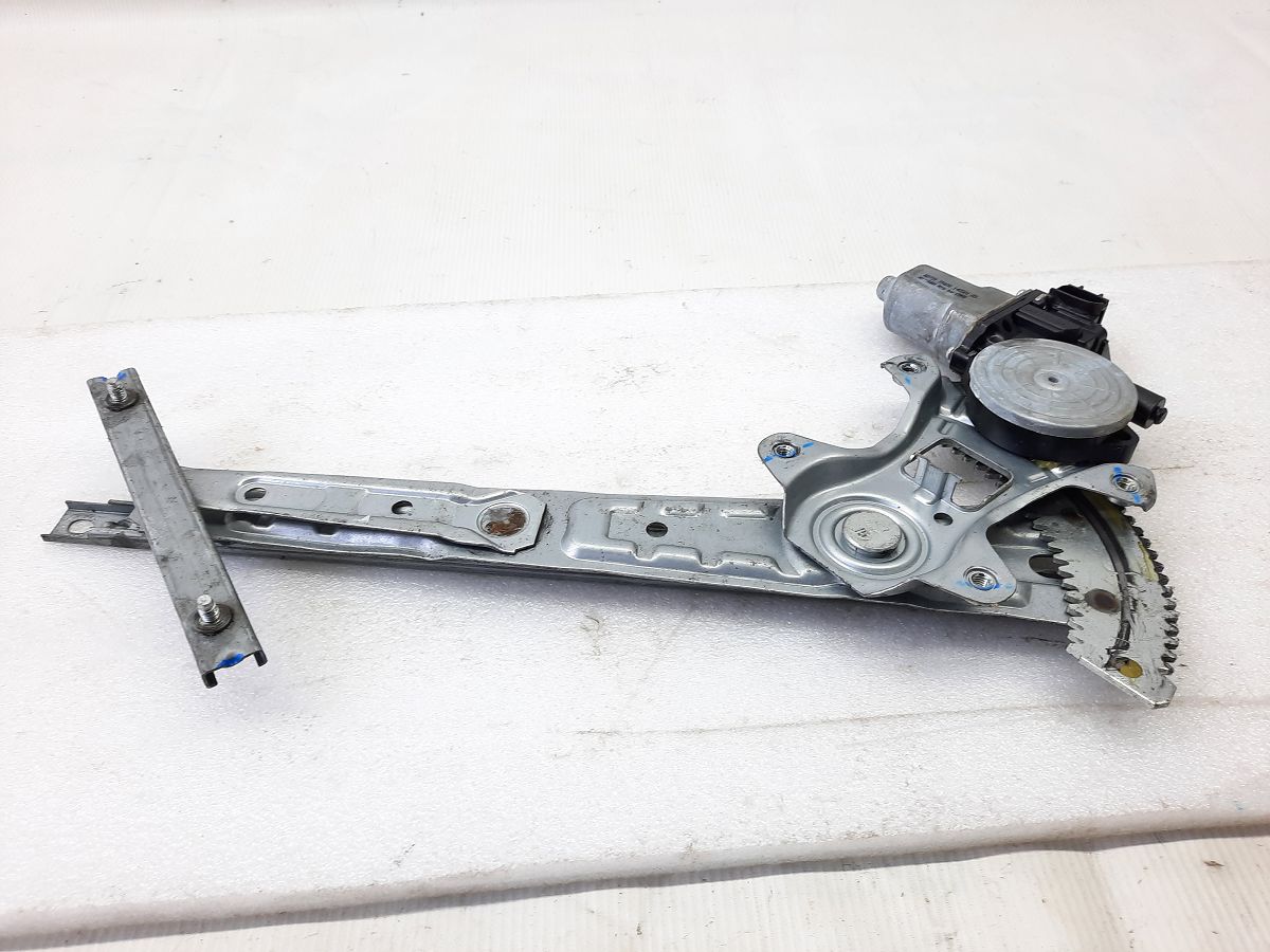 Altima Склопідйомник двері задньої лівої Nissan Altima 2013-2018 827213TA0A Nissan Altima 4