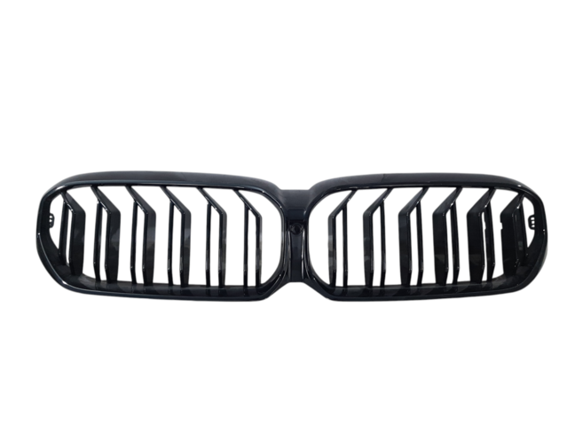 F90. Решітка переднього бампера центральна BMW F90 M5 2021-2023 51-13-8-080-591 BMW F90 F90. Решітка переднього бампера центральна BMW F90 M5 2021-2023 51-13-8-080-591 BMW F90