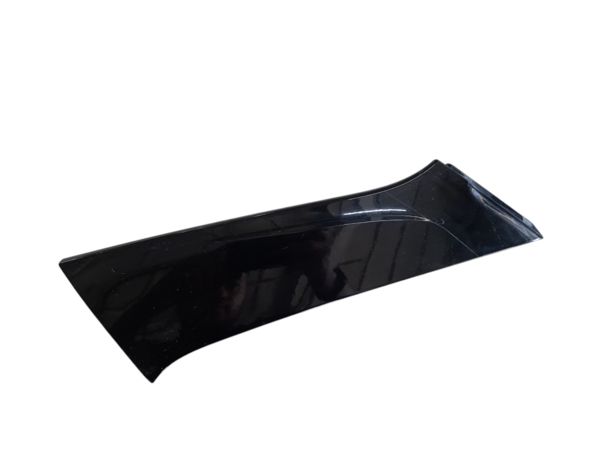 Bolt. Молдинг крышки багажника правый Chevrolet Bolt EV 2017-2021 42546468 Chevrolet Bolt EV