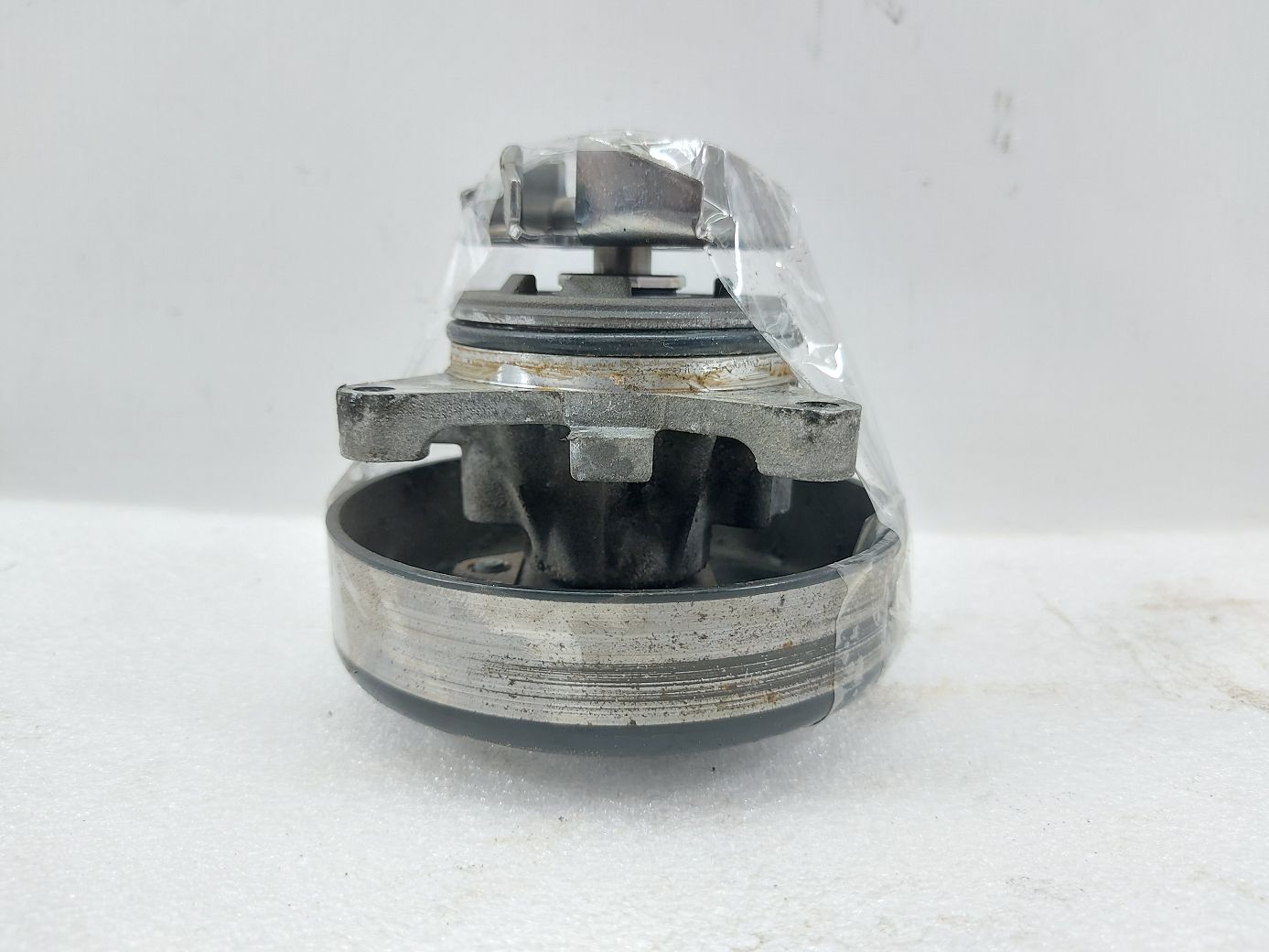 Xf. Насос водяний (помпа) Jaguar XF 2013-2017 JDE38893 Jaguar XF Xf. Насос водяний (помпа) Jaguar XF 2013-2017 JDE38893 Jaguar XF