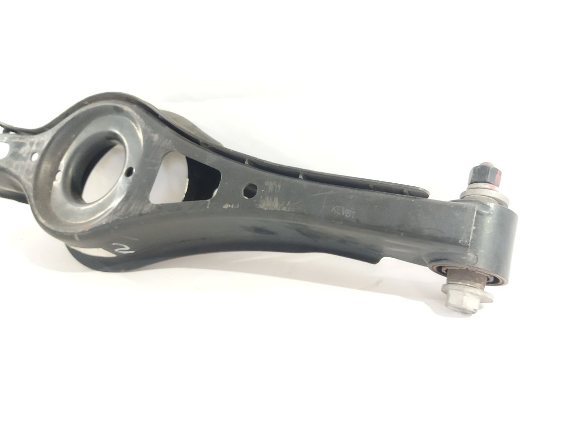 Optima Важіль задній правий нижній під пружину Kia Optima 2016-2020 55220C2100 Kia Optima 2