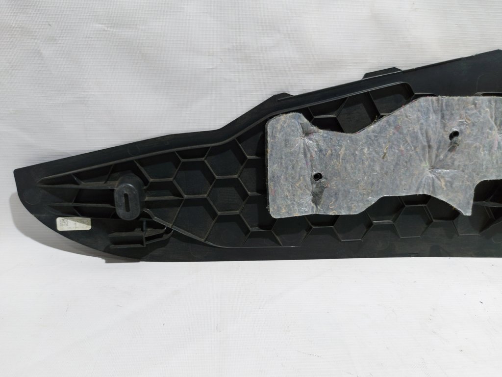 Passat s Обшивка консоли центральной правая Volkswagen Passat S 2012-2019 561863046A82V Volkswagen Passat S 14