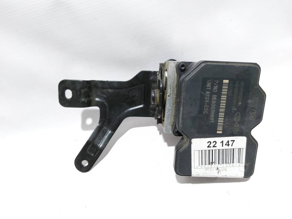 Veloster. Блок ABS Hyundai Veloster 2012 589202V400 Hyundai Veloster Veloster. Блок ABS Hyundai Veloster 2012 589202V400 Hyundai Veloster