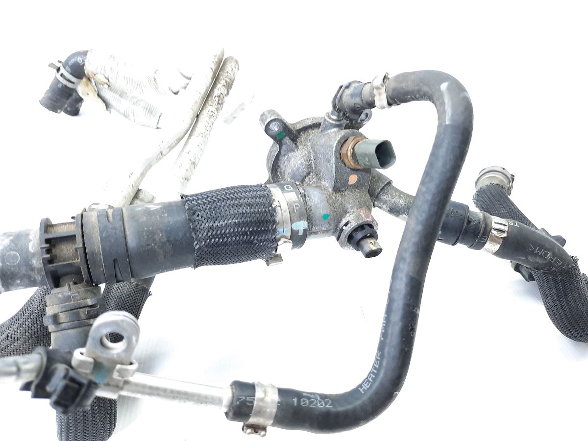 Dart Термостат системы охлаждения Dodge Dart 2013-2019 5047861AC Dodge Dart 13