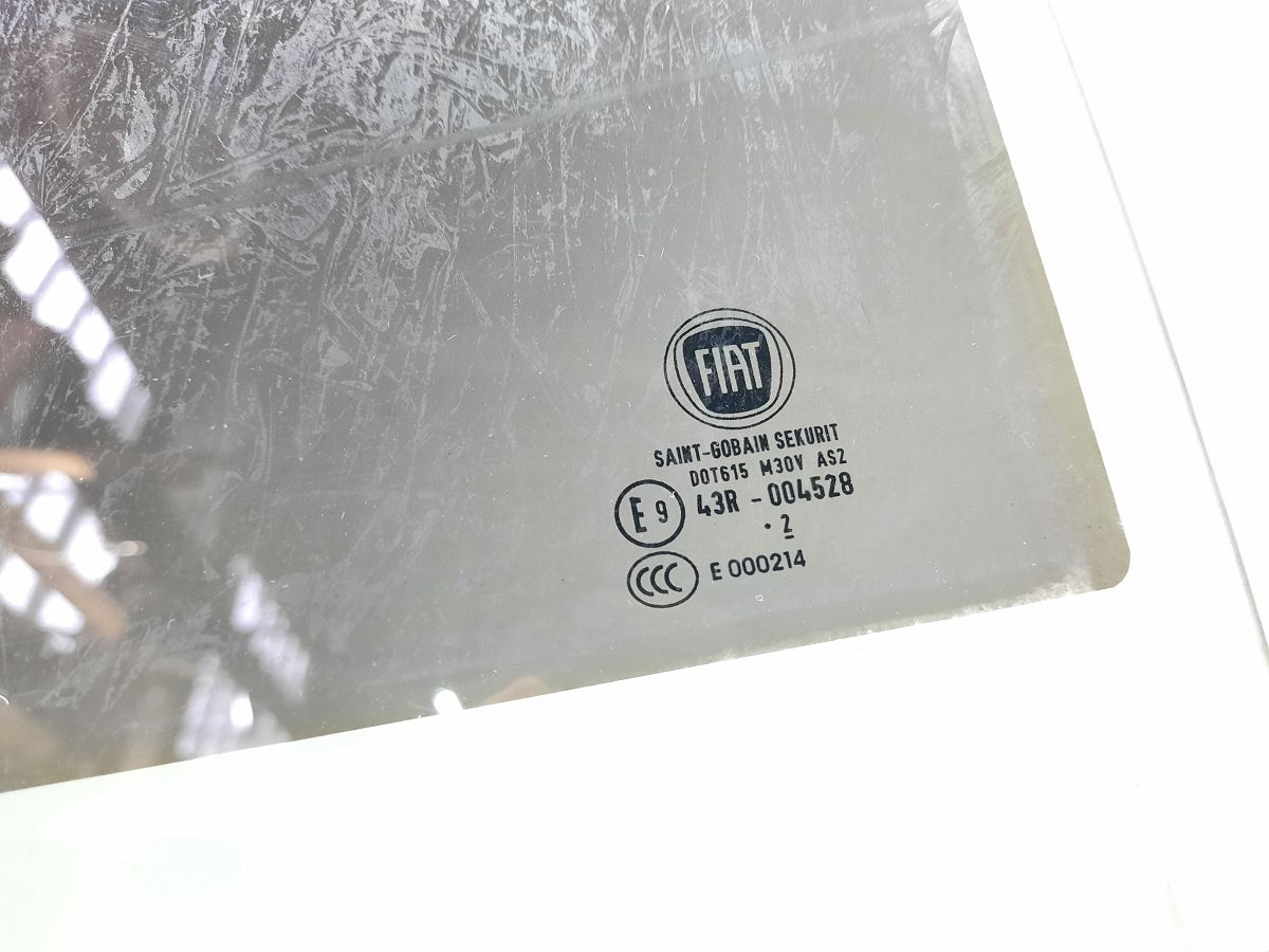 500 Скло дверей передньої лівої Fiat 500 2012-2019 4816693AC Fiat 500 6