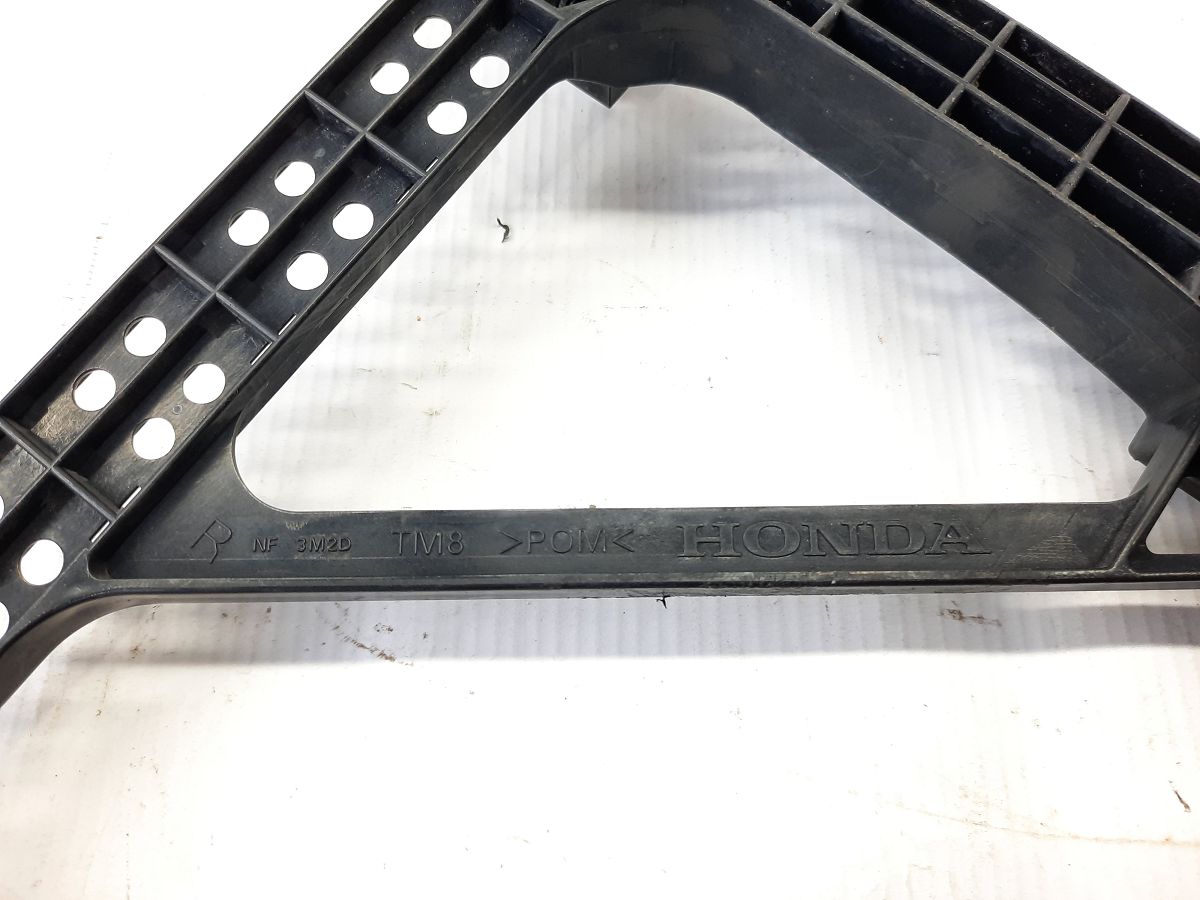 Insight Крепление бампера заднего правое Honda Insight 2010-2014 71593TM8A02 Honda Insight 6