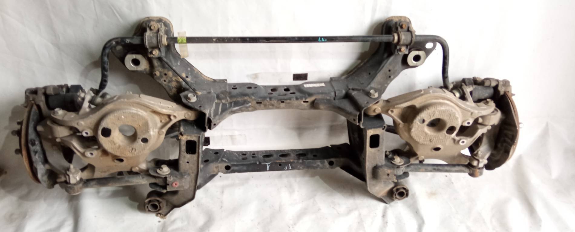 Fusion Подрамник задний Ford Fusion 2013-2018 HG9Z5035F Ford Fusion 4