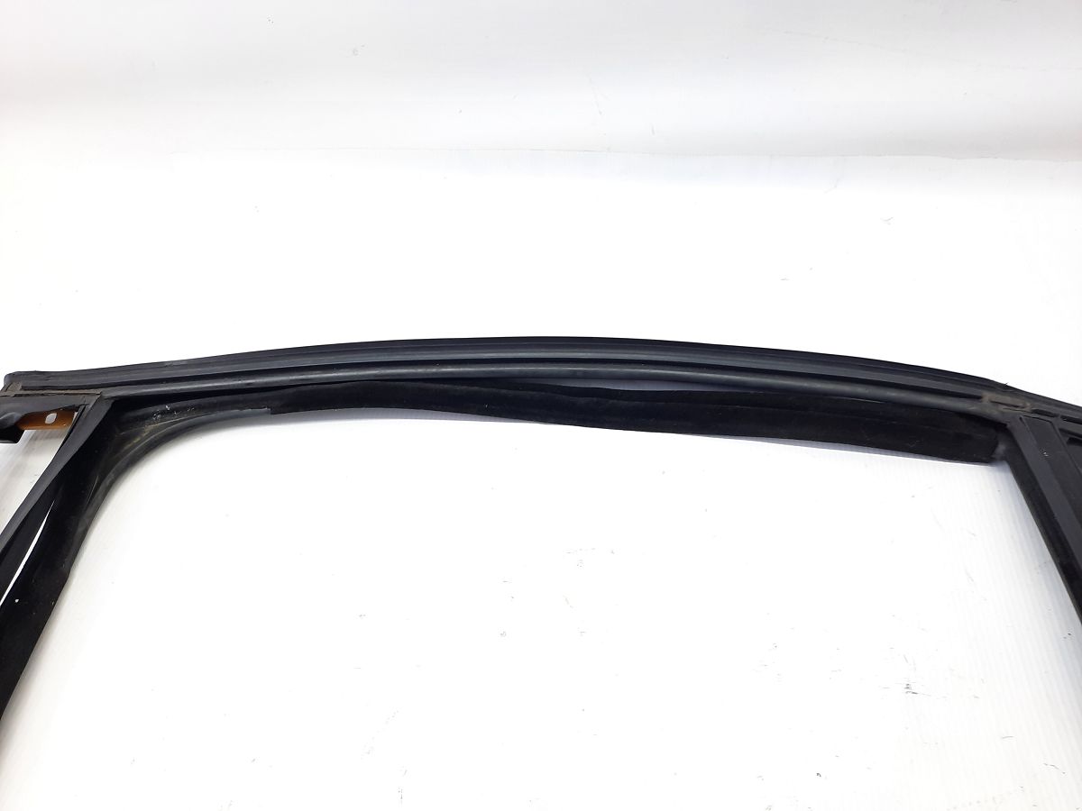 Malibu Направляющая резинка стекла двери задней левой Chevrolet Malibu 2013-2016 23478314 Chevrolet Malibu 2