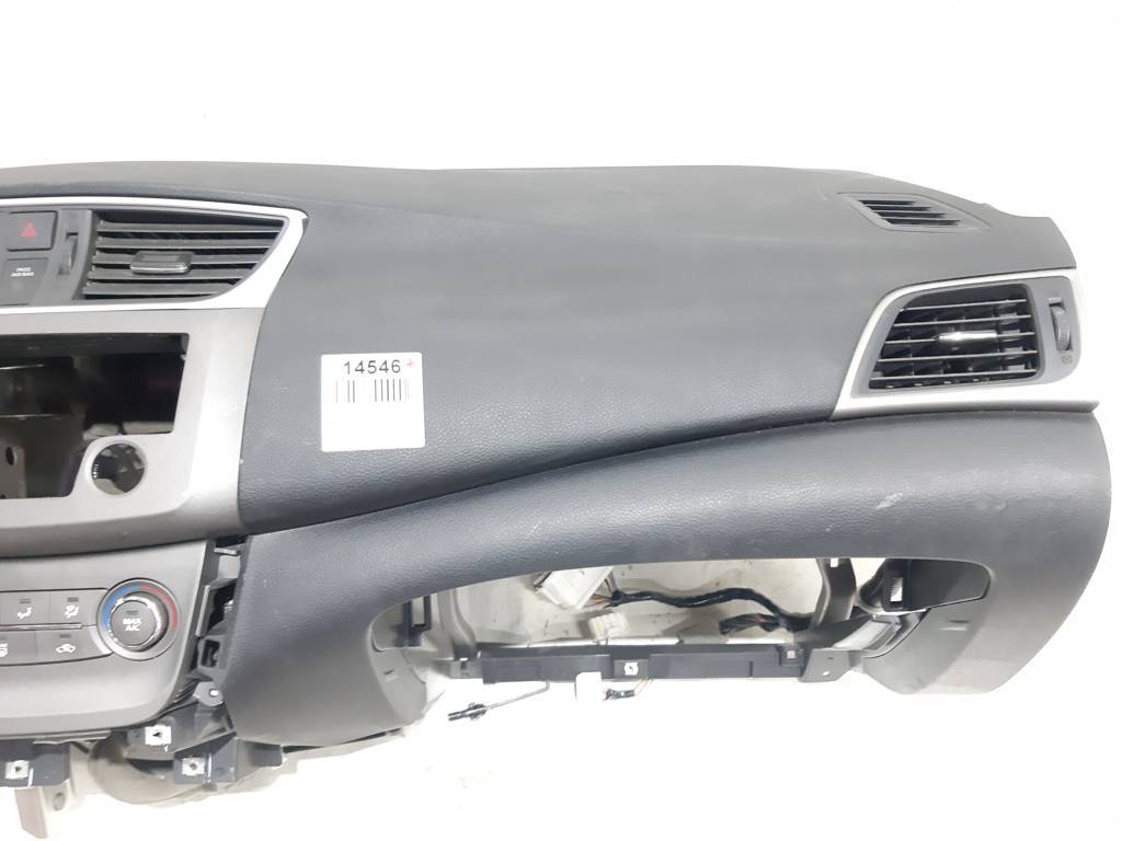 Sentra Торпеда Nissan Sentra 2013-2019 682003SG0A Nissan Sentra 11