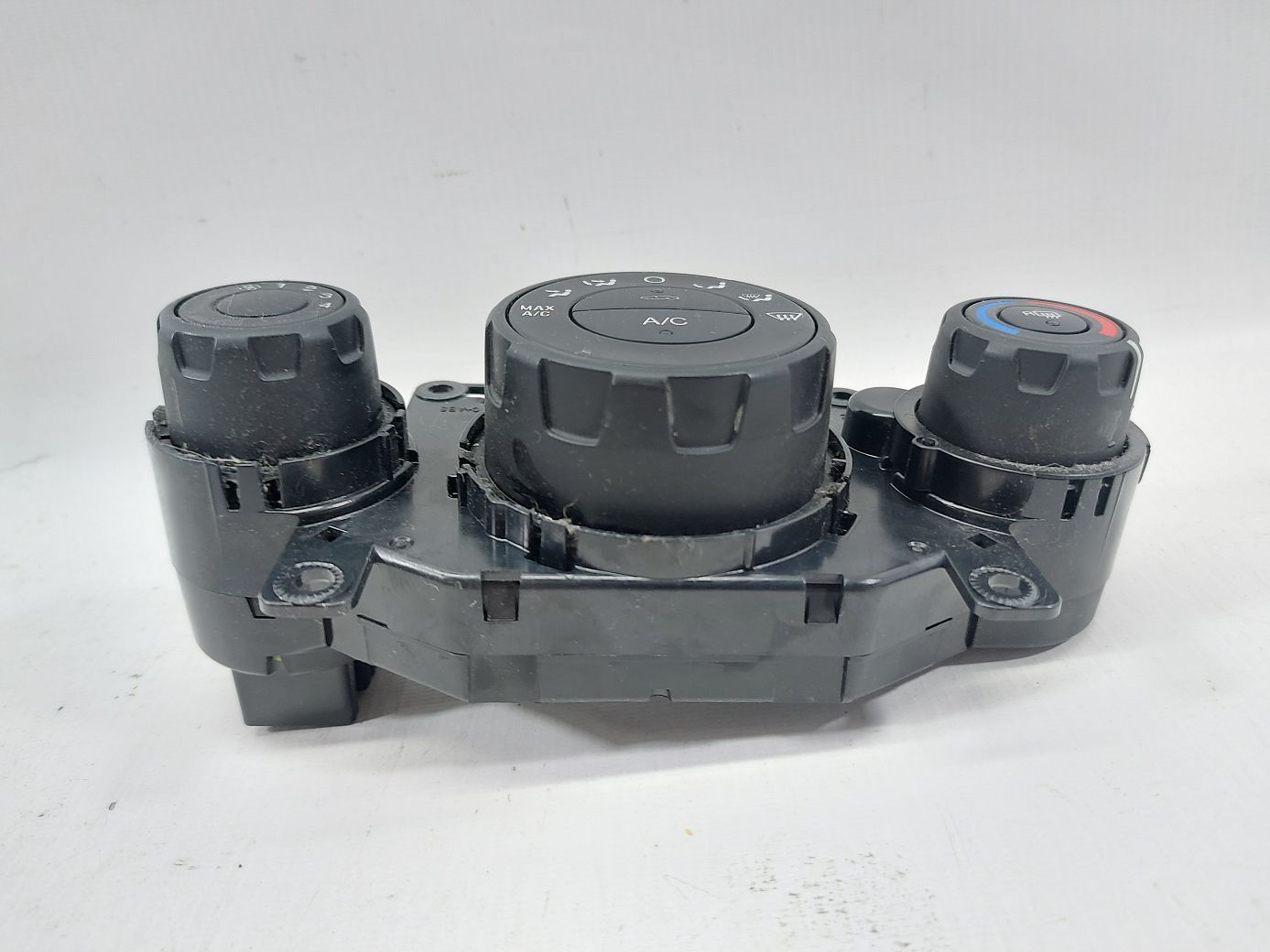 Fiesta Кнопки керування клімат-контролем Ford Fiesta 2016-2019 D2BZ19980F Ford Fiesta 2