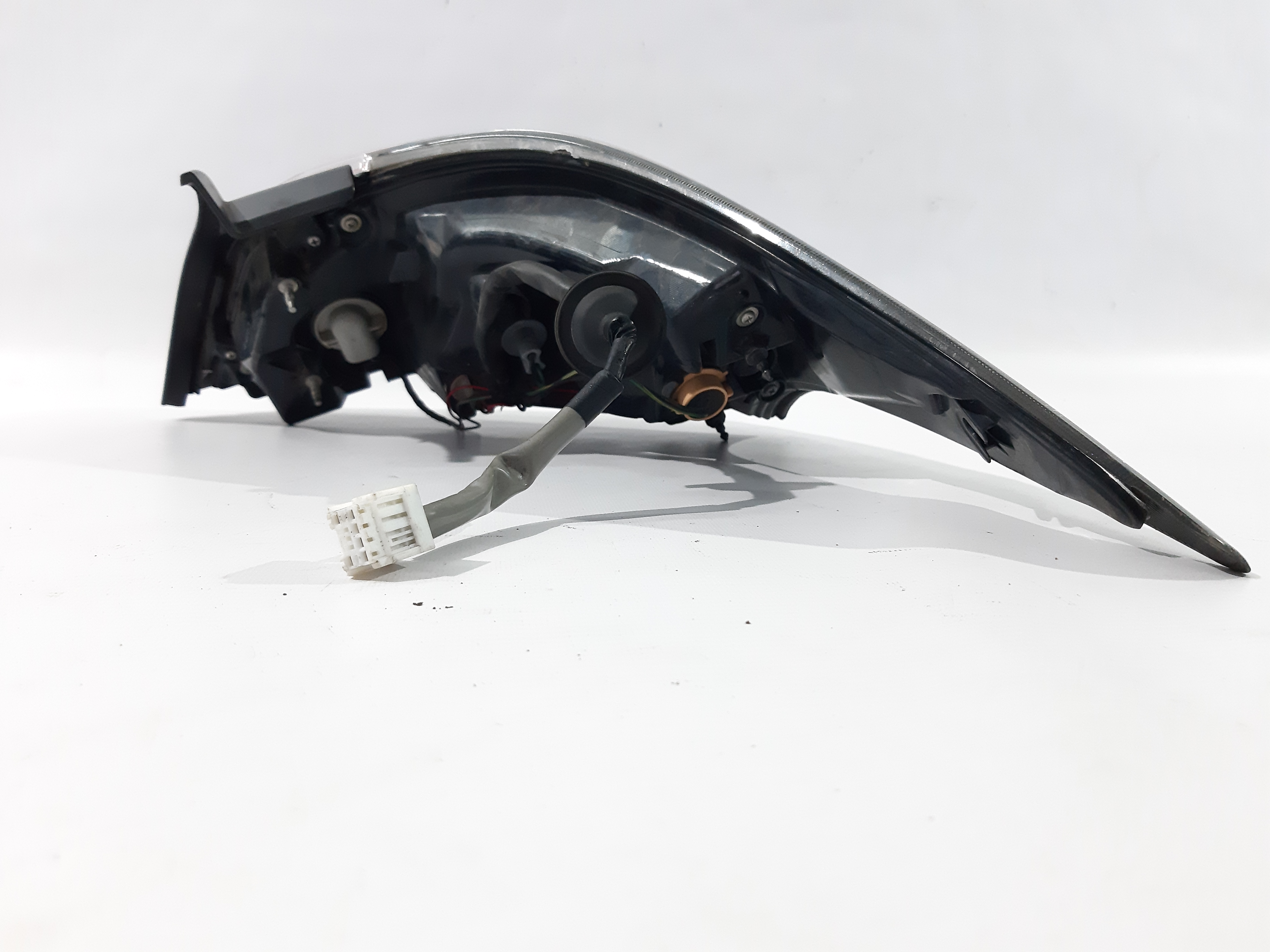 Maxima Фонарь задний левый Nissan Maxima 2009-2011 265559N00B Nissan Maxima 13