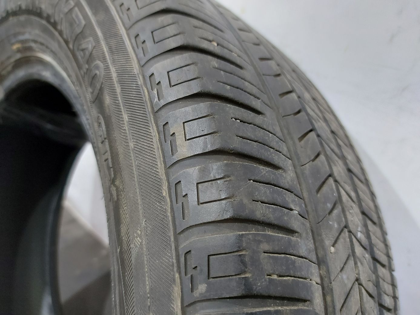 Гума Yokohama GTX 235/60R17 8
