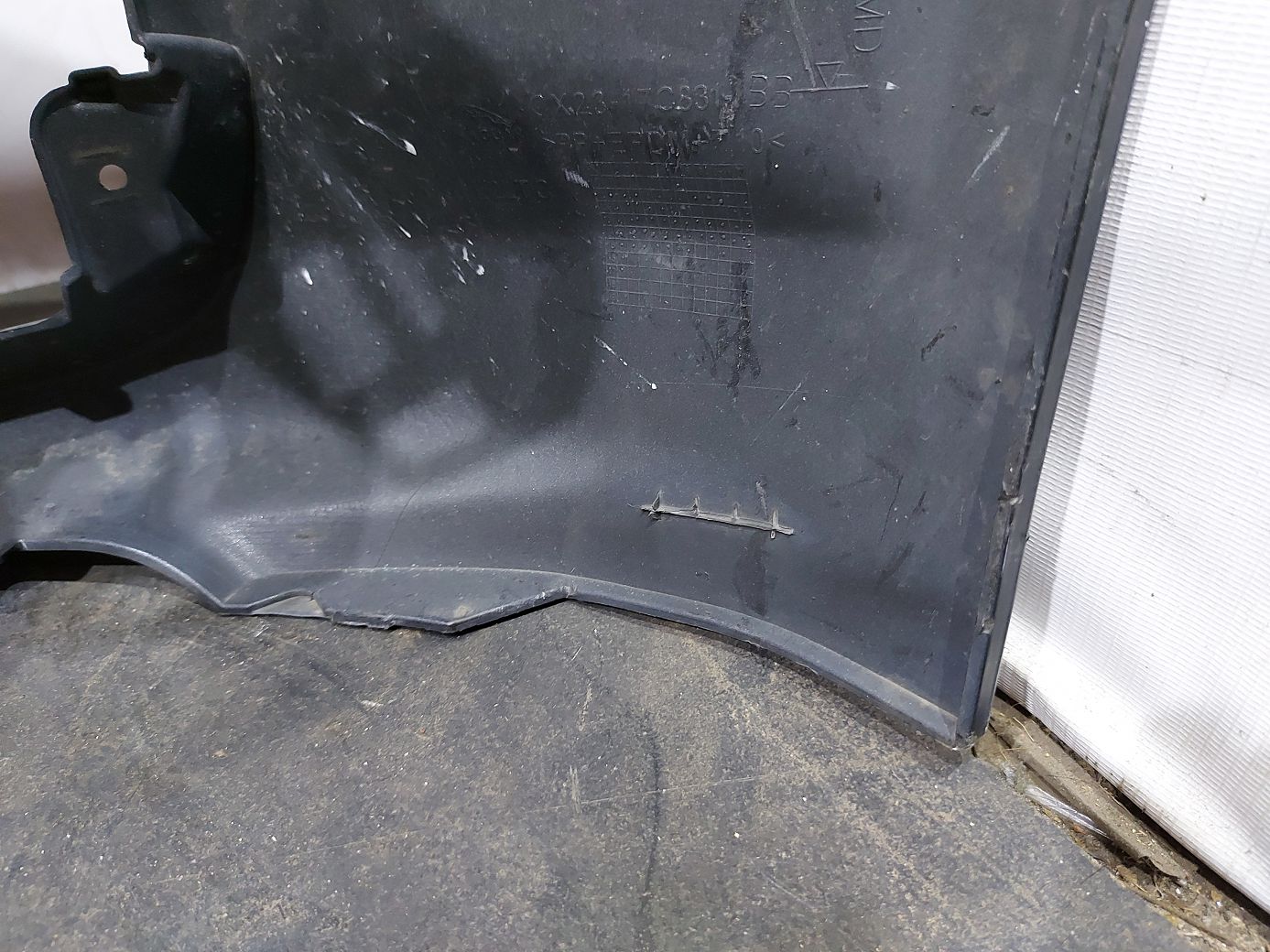 Товари з дефектами Бампер передній (тріщина, потертості) Jaguar XF 2012-2014 C2Z16216XXX Jaguar XF 12