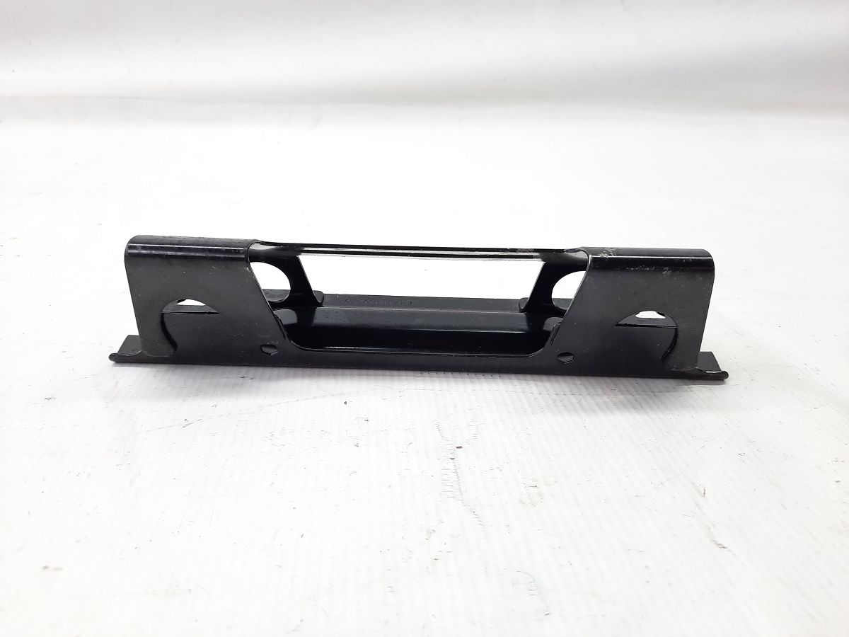 Equinox Кронштейн ручки стельової лівої/правої Chevrolet Equinox 2015 20813637 Chevrolet Equinox 5 Equinox Кронштейн ручки стельової лівої/правої Chevrolet Equinox 2015 20813637 Chevrolet Equinox 5