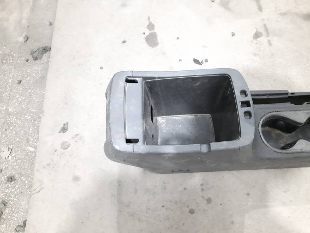 Dart Центральна консоль Dodge Dart 2014-2016 1YZ07DX9AC Dodge Dart 31