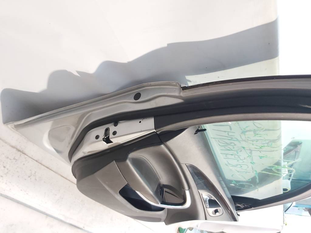 Regal Двері передні ліві Buick Regal 2011-2017 20987623 Buick Regal 28