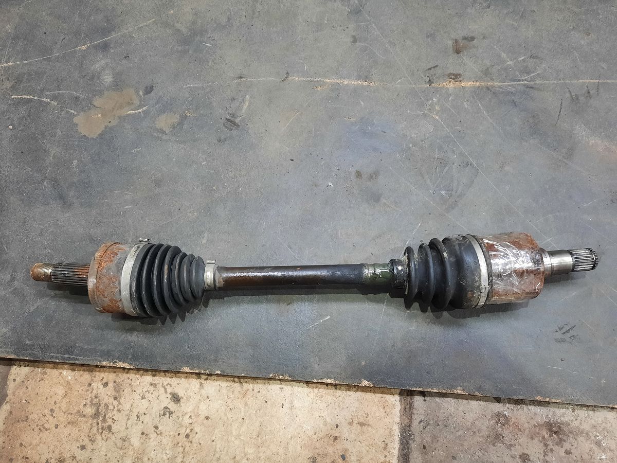 Товари з дефектами. Напіввісь передня права (дефектна) Dodge Charger 2006-2021 4578600AB Dodge Charger