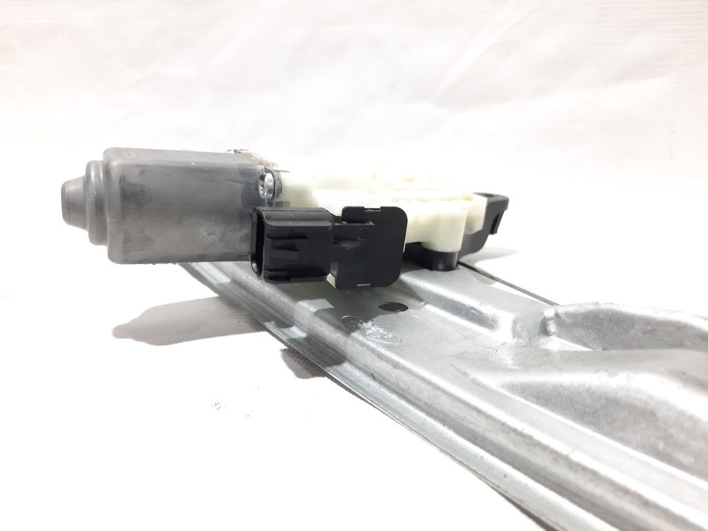 Focus Стеклоподъёмник двери задней левой Ford Focus 2012-2018 BM5Z5827001B Ford Focus 32