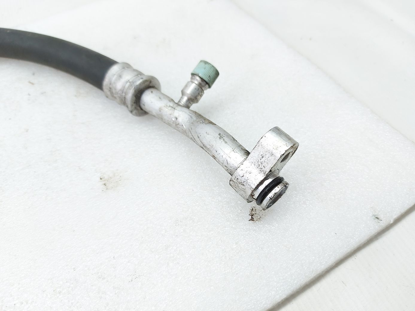 Insight Трубка кондиционера с заправочным штуцером Honda Insight 2010-2014 80311TM8A01 Honda Insight 3