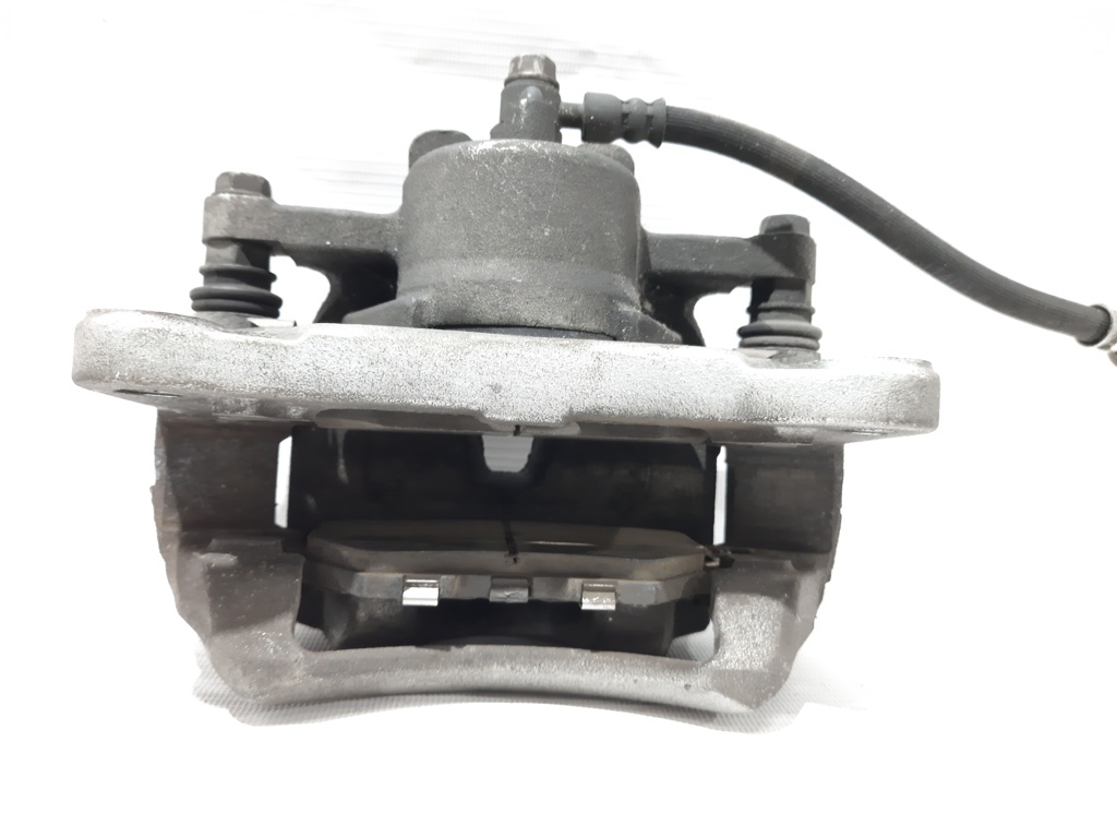 3 Супорт гальмівний передній лівий Mazda 3 2014-2019 B4Y03399ZC Mazda 3 9