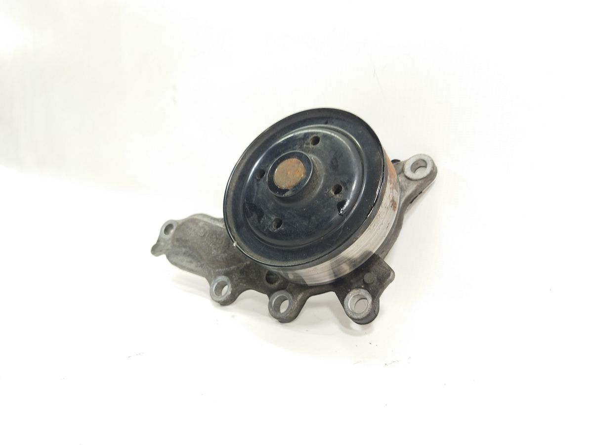 Camry Помпа водяна Toyota Camry 2015-2017 1610009515 Toyota Camry 3