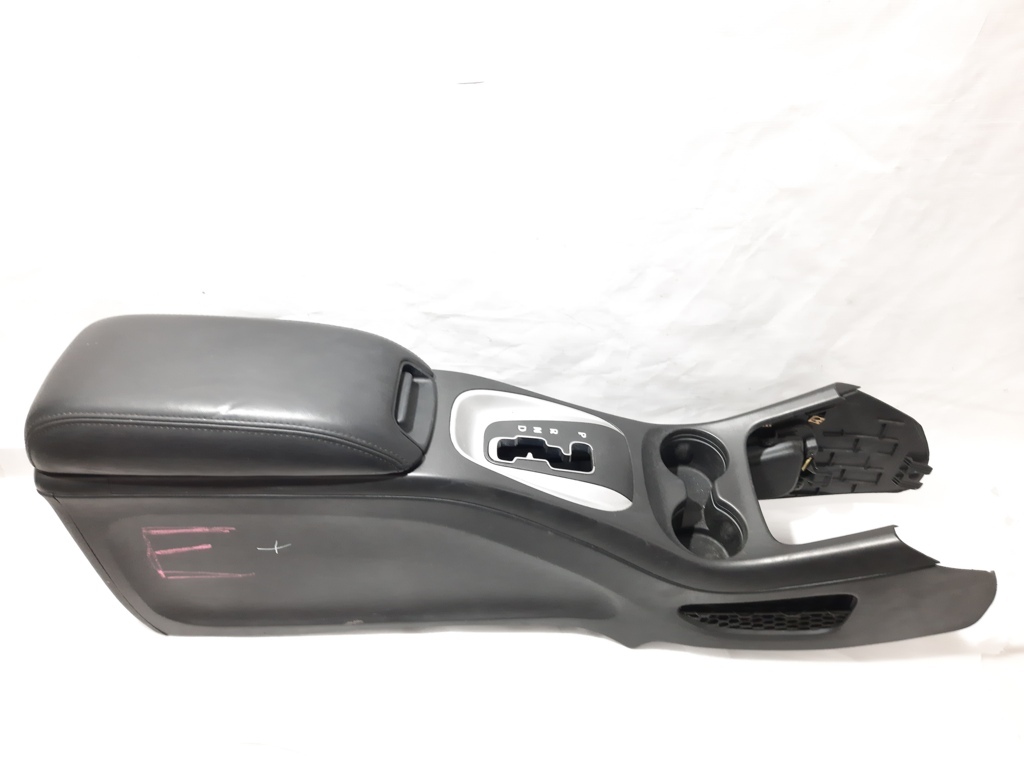 Journey Консоль центральна (без підлокітника) Dodge Journey 2012-2018 1VG31DX9AA Dodge Journey 8