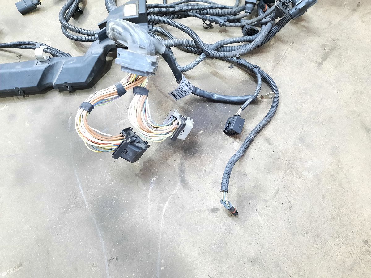 7 series Проводка двигателя BMW 7 2012 12517601256 BMW 7 9