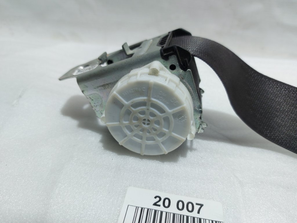 Cruze Ремінь безпеки задній лівий/правий Chevrolet Cruze 2016-2019 42689244 Chevrolet Cruze 2