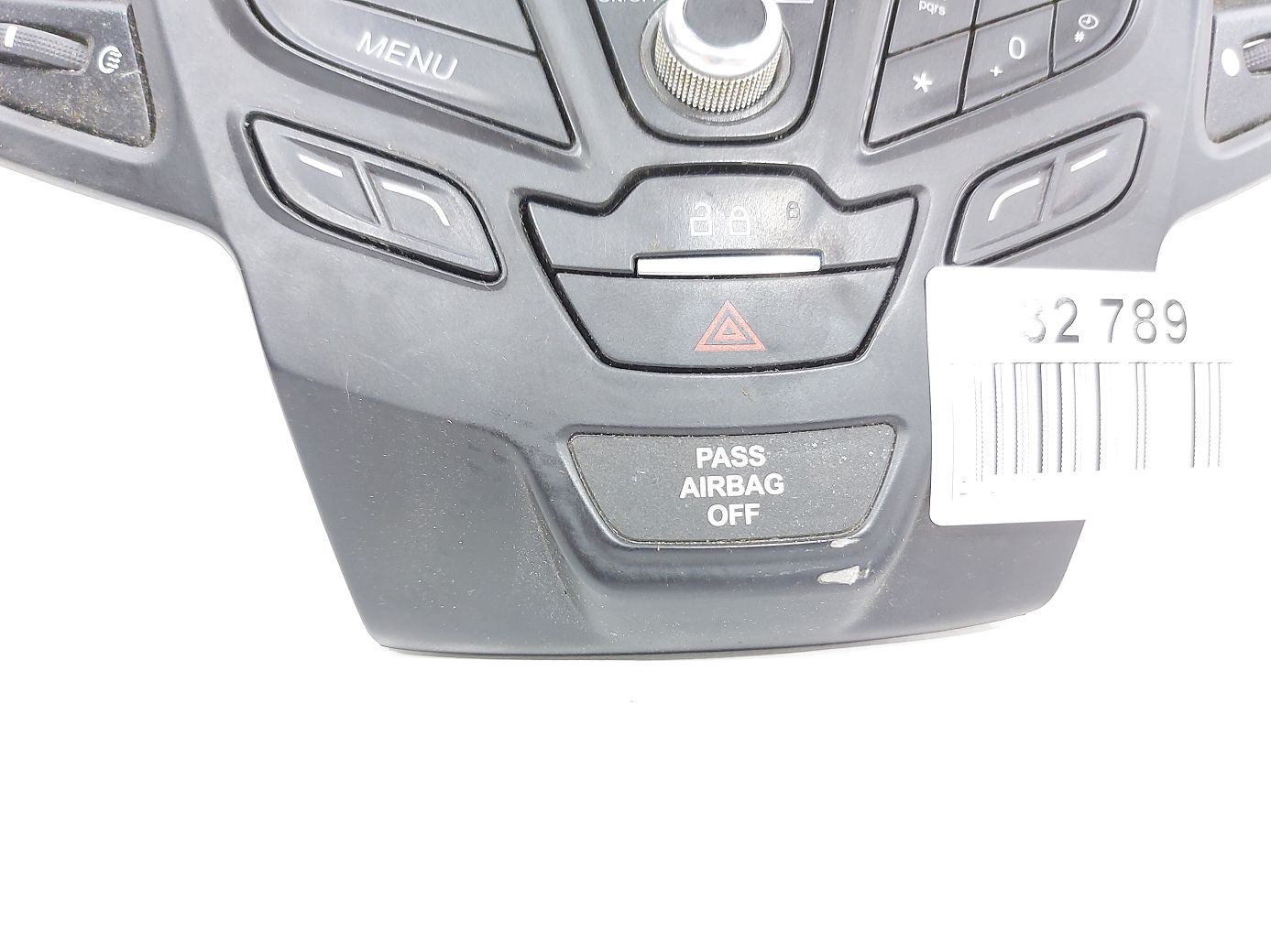 Fiesta sedan Кнопки керування аудіо Ford Fiesta sedan 2014-2015 D2BZ18C858B Ford Fiesta sedan 4