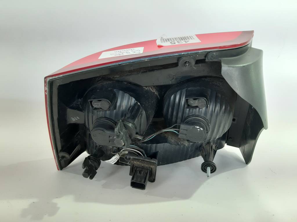 Charger Ліхтар задній правий Dodge Charger 2010 4806448AD Dodge Charger 2 Charger Ліхтар задній правий Dodge Charger 2010 4806448AD Dodge Charger 2