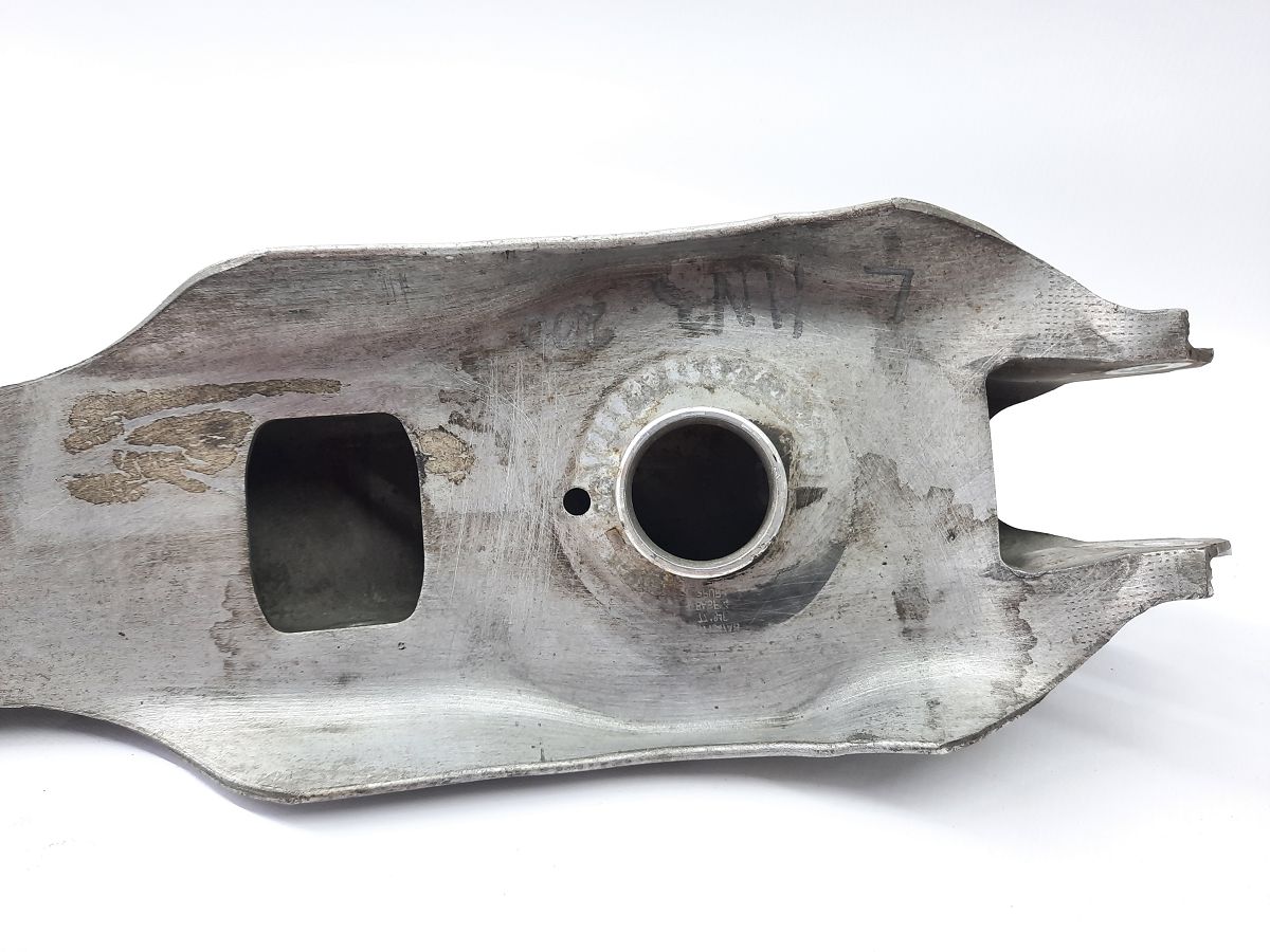 200 limited Важіль задній нижній під пружину лівий/правий Chrysler 200 Limited 2015-2017 68200065AC Chrysler 200 Limited 23