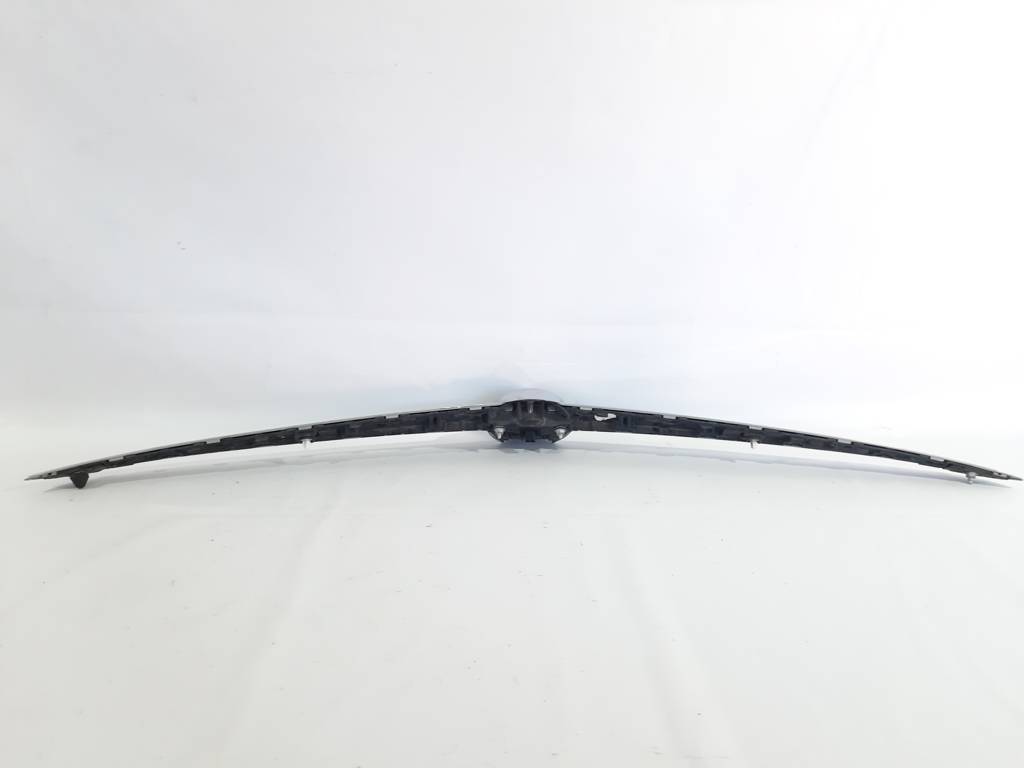 Regal Молдинг кришки багажника Buick Regal 2011-2013 13330785 Buick Regal 2