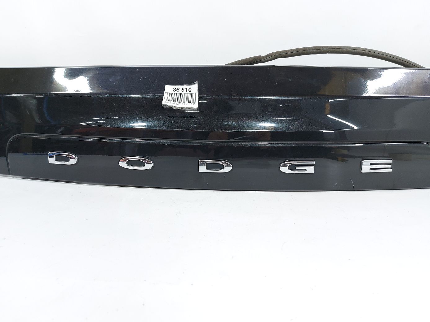 Grand caravan Накладка крышки багажника Dodge Grand Caravan 2011-2020 1UT61AXRAA Dodge Grand Caravan 3
