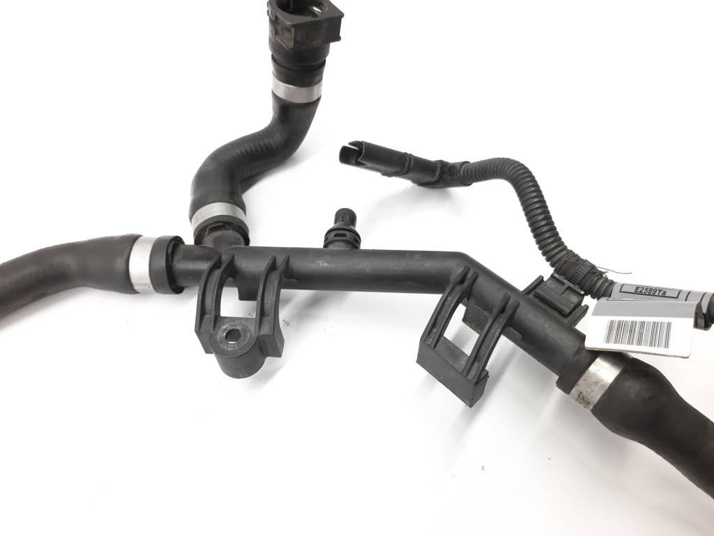 7 series Шланг системи охолодження BMW 7 2012 17127575431 BMW 7 5 7 series Шланг системи охолодження BMW 7 2012 17127575431 BMW 7 5